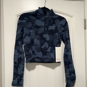 Ready to rulu 1/2 zip blue camo size 6 nwt